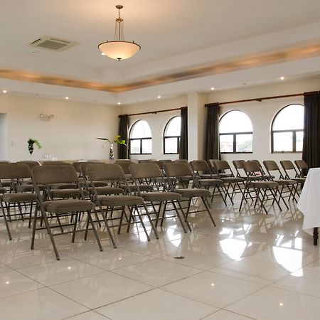 Hotel Plaza Real Suites & Apartments San Jose Bagian luar foto