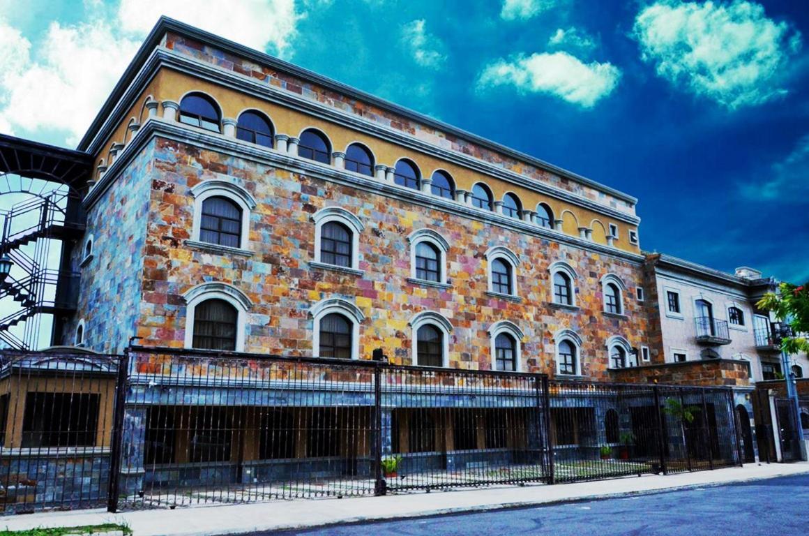 Hotel Plaza Real Suites & Apartments San Jose Bagian luar foto