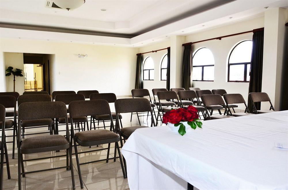 Hotel Plaza Real Suites & Apartments San Jose Bagian luar foto