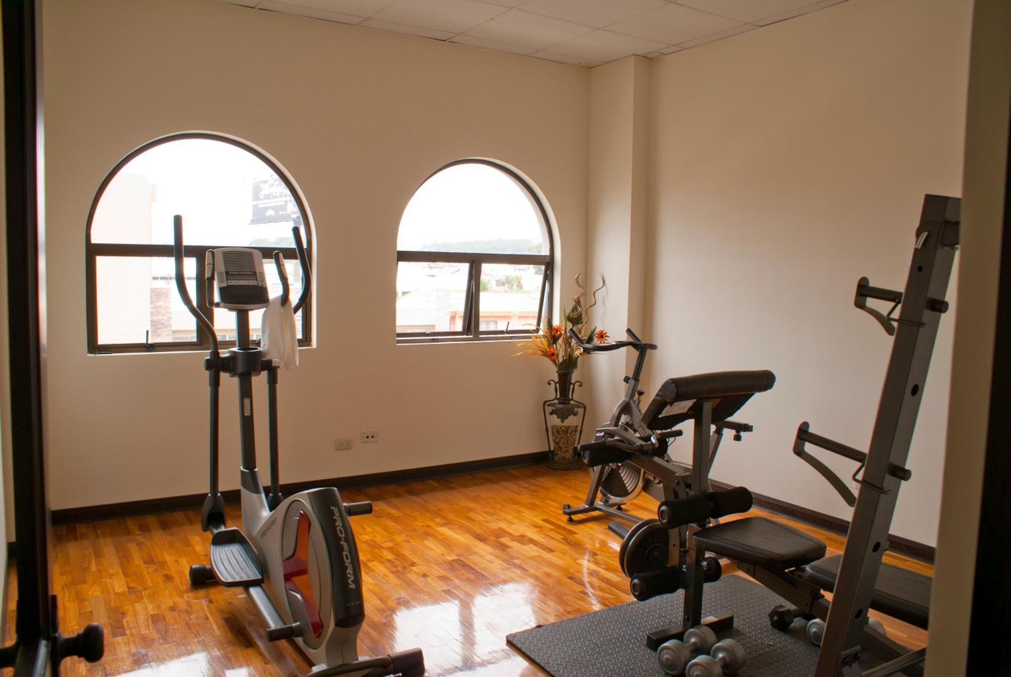 Hotel Plaza Real Suites & Apartments San Jose Bagian luar foto
