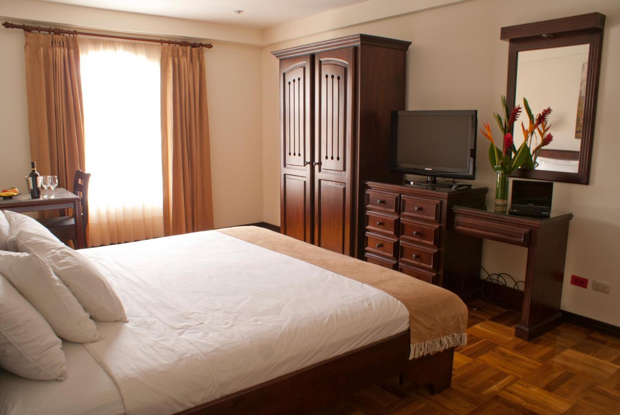 Hotel Plaza Real Suites & Apartments San Jose Bagian luar foto
